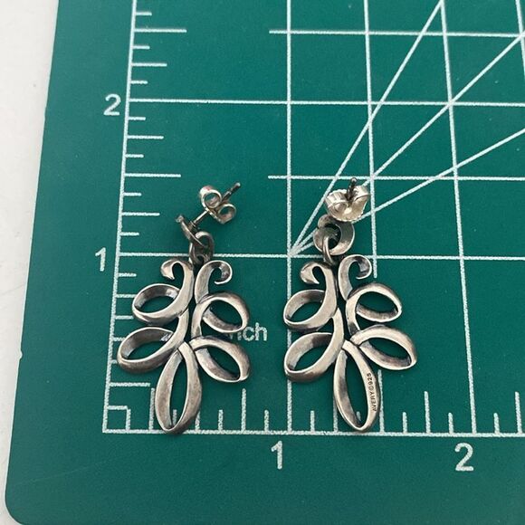 James Avery Retired Ribbon Earrings - Picture 7 of 7